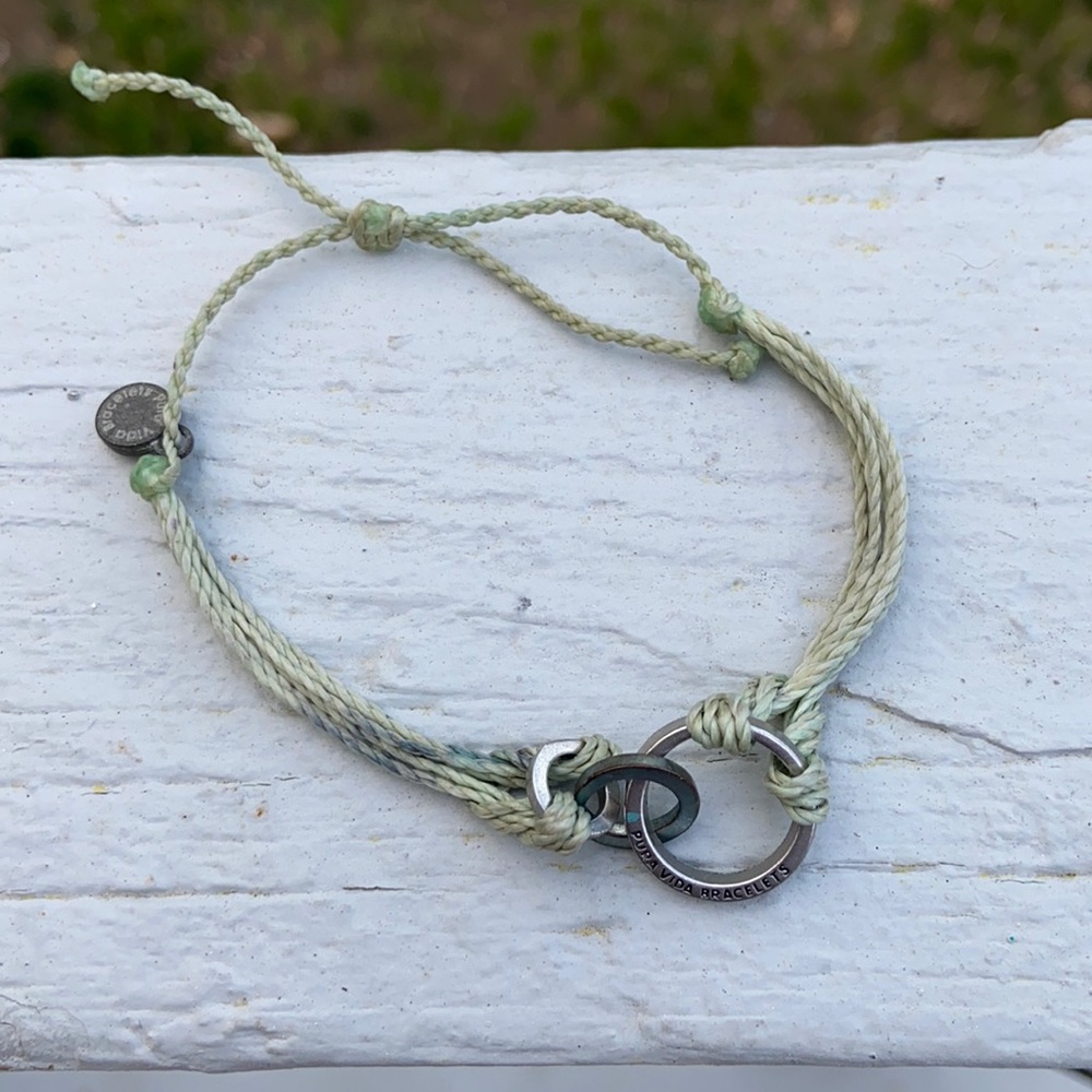 pura vida string bracelets (2)